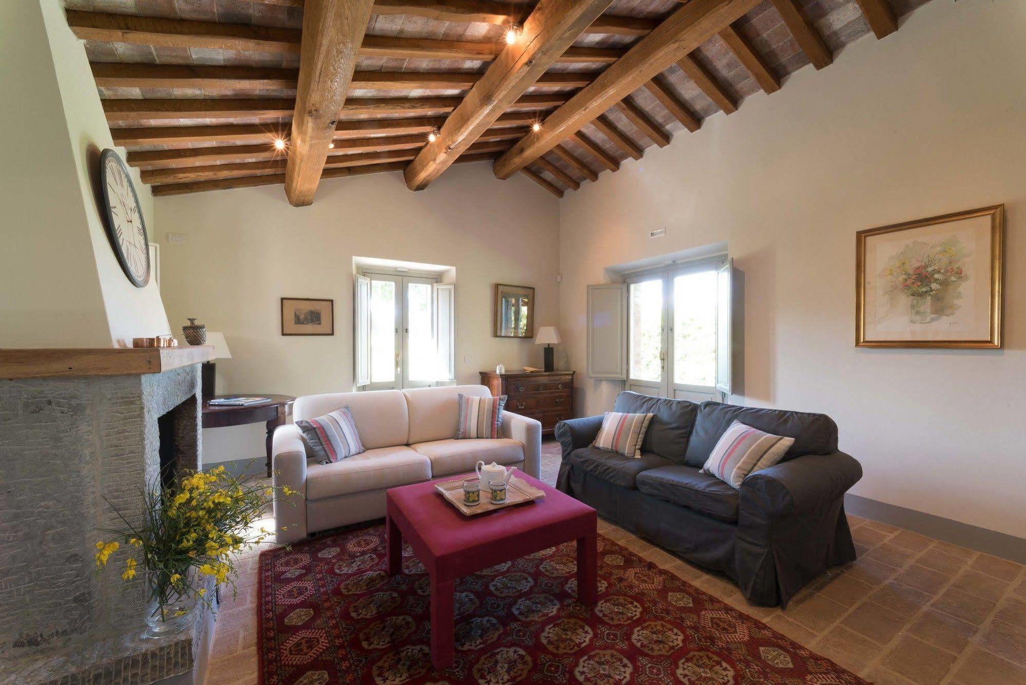 Tenuta Santo Pietro Pienza Bagian luar foto