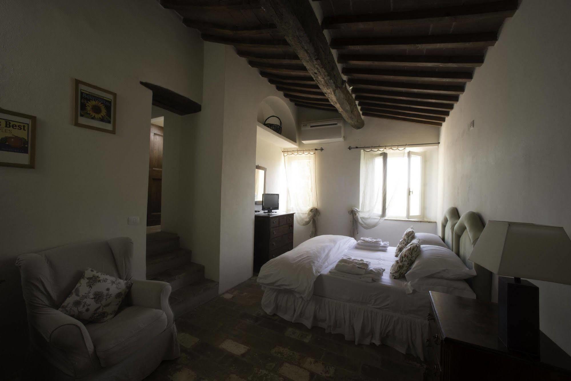 Tenuta Santo Pietro Pienza Bagian luar foto