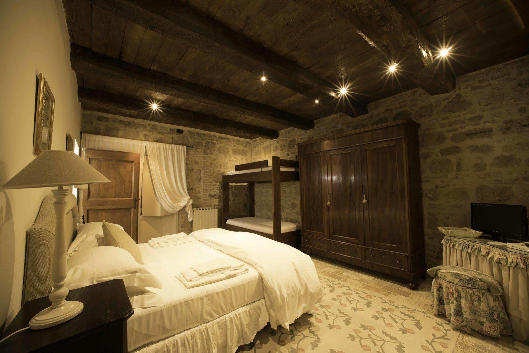 Tenuta Santo Pietro Pienza Bagian luar foto