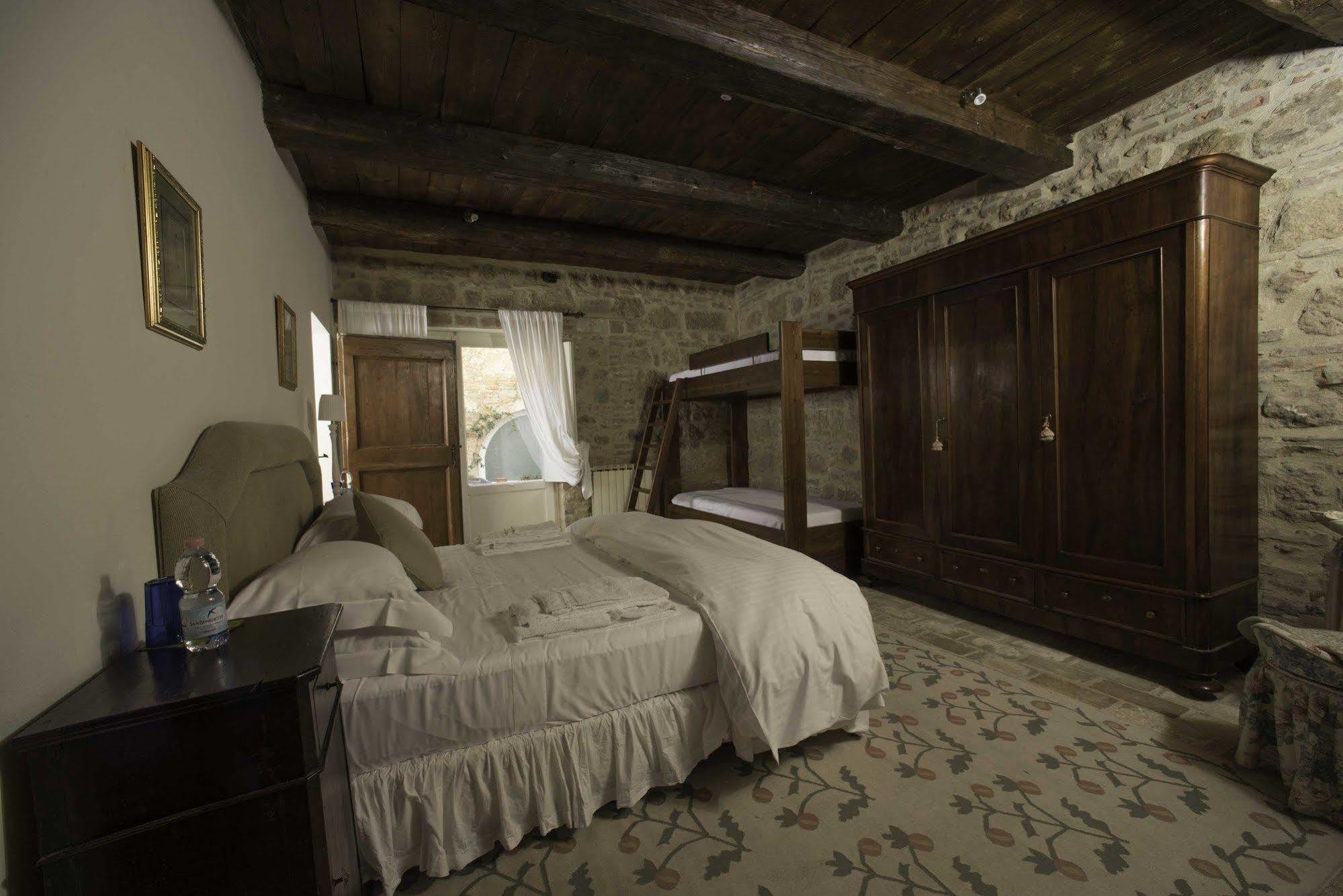 Tenuta Santo Pietro Pienza Bagian luar foto